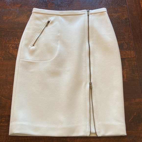 J Crew Asymmetrical Zip Pencil Skirt Wool Ivory Size 2 - Picture 4 of 13